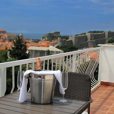 Gloria 2 Апартаменты