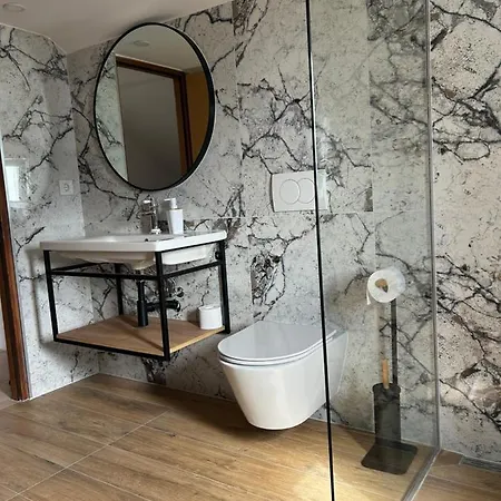 Gloria 2 Apartman *