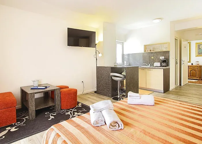 Apartment Gloria 2 *
